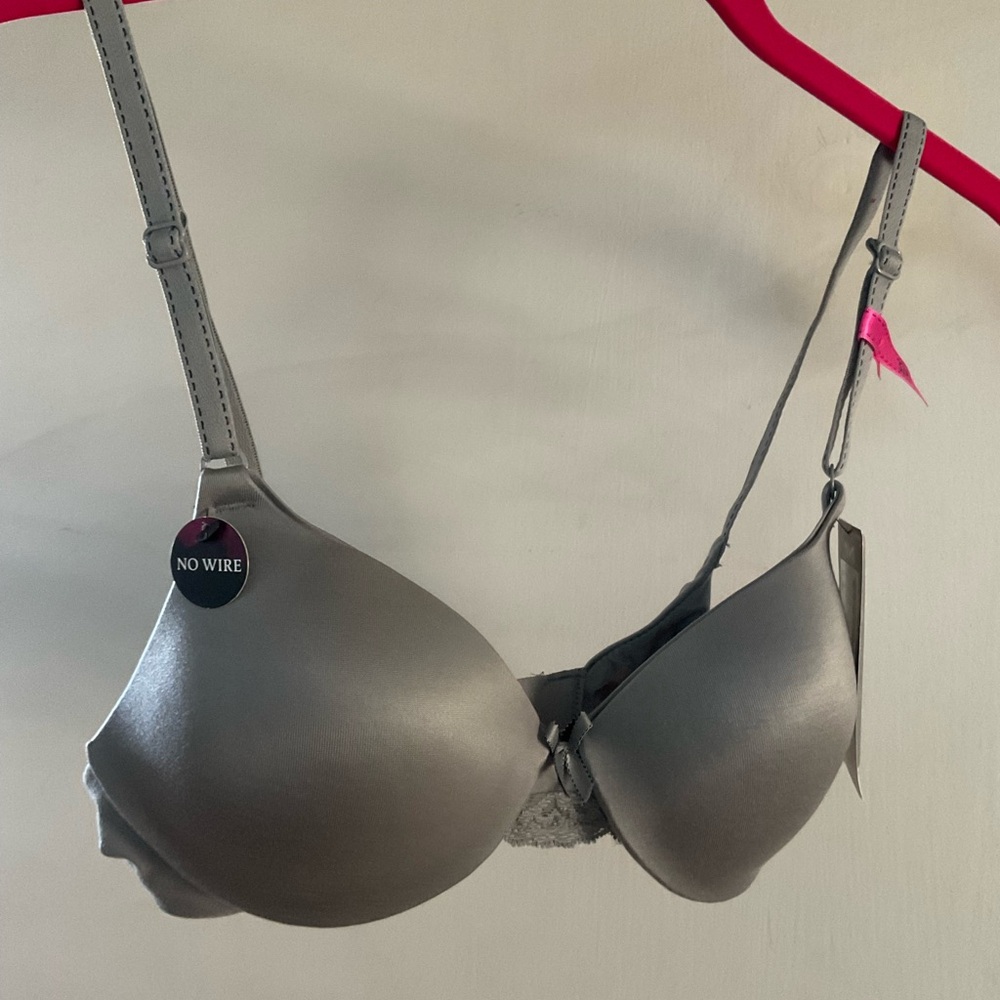 Maidenform Demi Coverage Comfort Devotion Sleek Gray Wireless Bra Size 32A